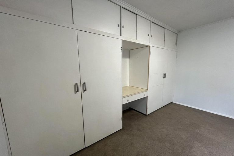 Photo of property in 88 Queenwood Road, Levin, 5510