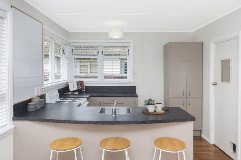 Photo of property in 142 Grahams Road, Burnside, Christchurch, 8053