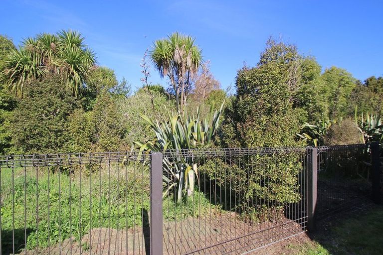 Photo of property in 54 Foster Road, Temple View, Hamilton, 3218