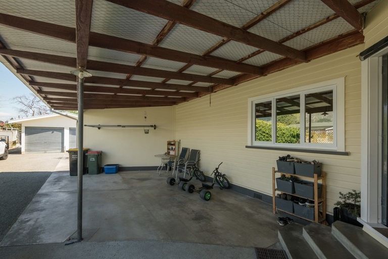 Photo of property in 52 Bateup Road, Richmond, 7020