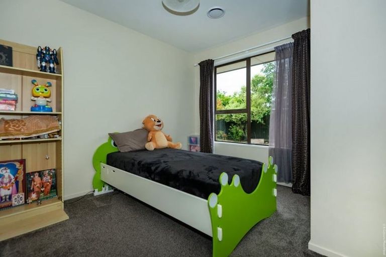 Photo of property in 33a Cardigan Bay Place, Addington, Christchurch, 8024