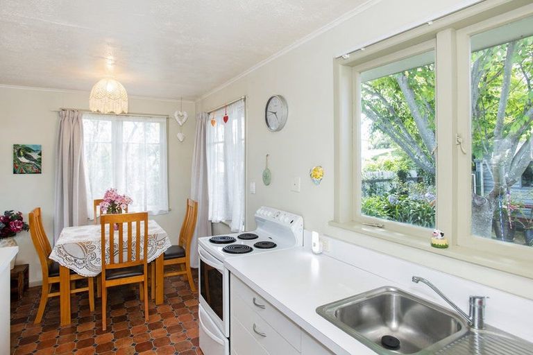 Photo of property in 6 Devery Street, Mangapapa, Gisborne, 4010