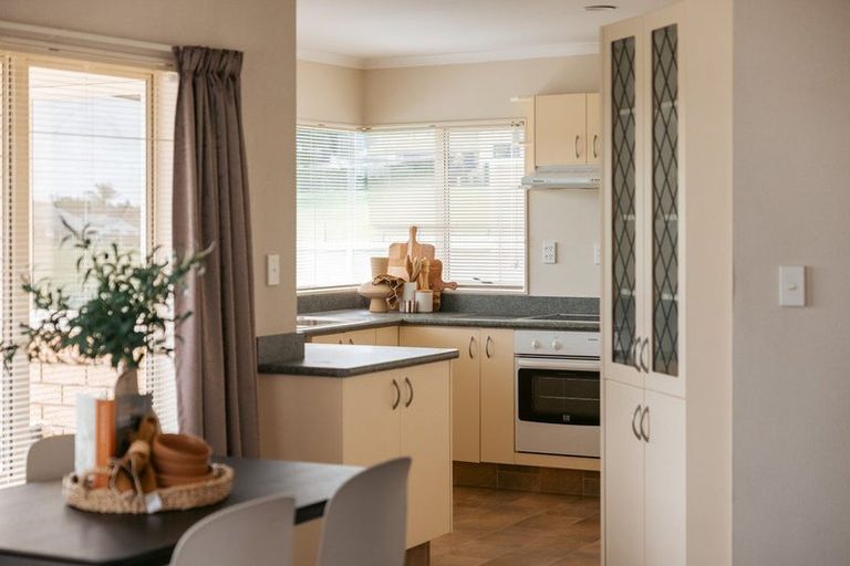 Photo of property in 28b Pemberton Crescent, Greerton, Tauranga, 3112