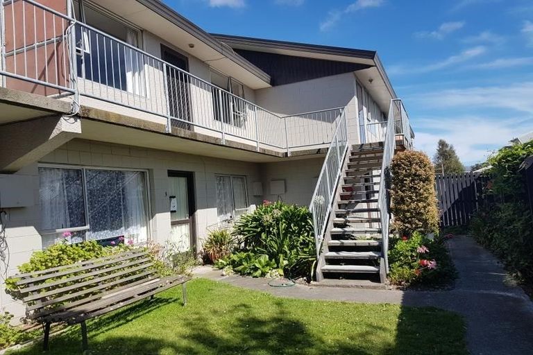 Photo of property in 2/72 Fairfield Avenue, Addington, Christchurch, 8024