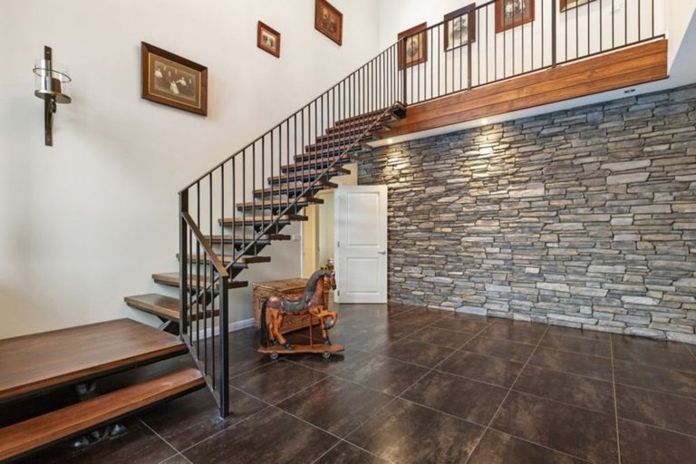 Photo of property in 8 Mountain View Road, Te Aroha, 3320