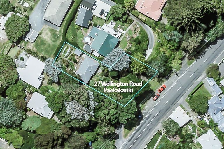 Photo of property in 27 Wellington Road, Paekakariki, 5034