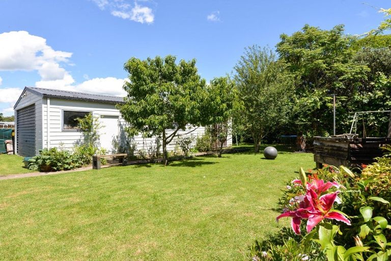 Photo of property in 29 Ross Crescent, Fairfield, Hamilton, 3214