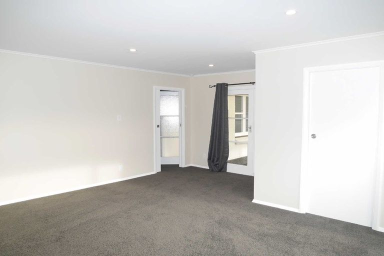 Photo of property in 84 Ruapehu Street, Paraparaumu, 5032
