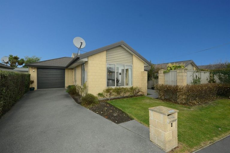 Photo of property in 2 Newall Avenue, Bryndwr, Christchurch, 8052