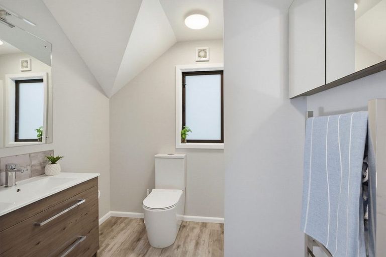 Photo of property in 8 Furneaux Grove, Whitby, Porirua, 5024