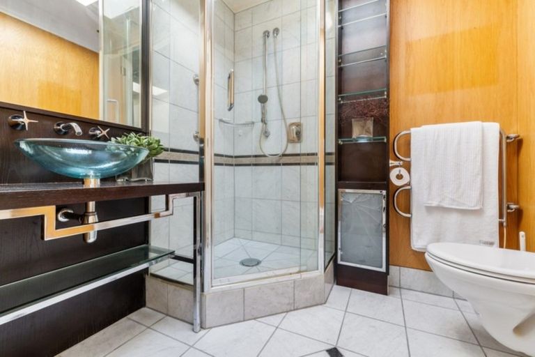 Photo of property in 10/318 Oriental Parade, Oriental Bay, Wellington, 6011