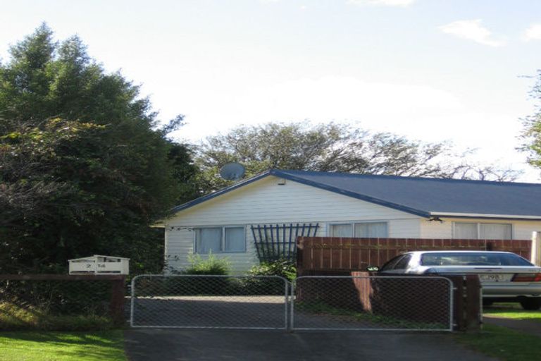 Photo of property in 2/14 Kilmister Grove, Boulcott, Lower Hutt, 5011