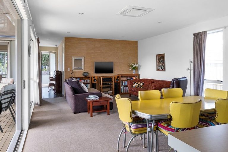 Photo of property in 10 Coprosma Close, Papamoa Beach, Papamoa, 3118