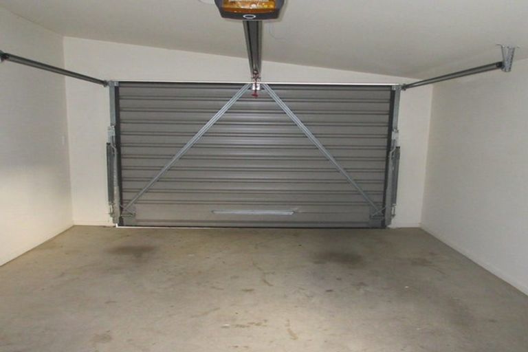 Photo of property in 932 Whangaparaoa Road, Manly, Whangaparaoa, 0930