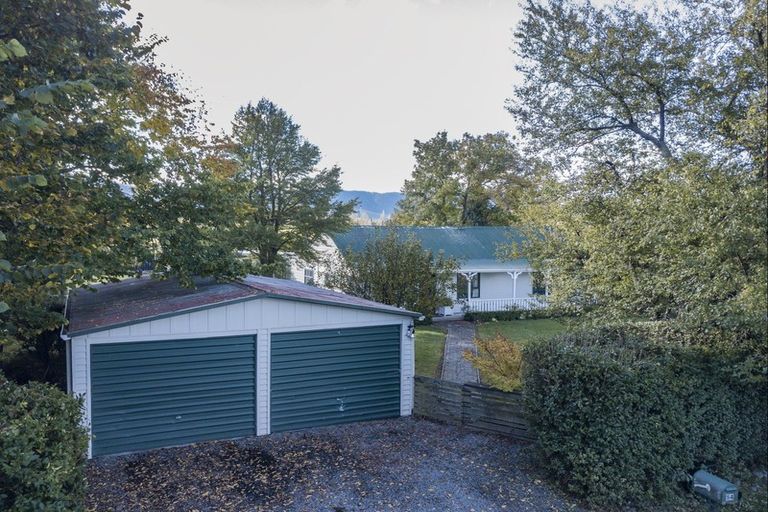 Photo of property in 54 Victoria Street, Oxford, 7430