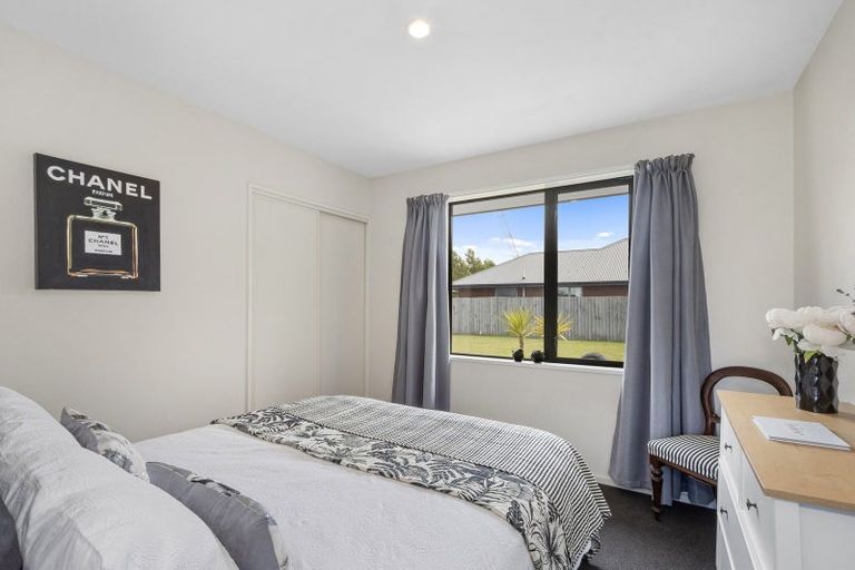 Photo of property in 23 Larne Place, Belfast, Christchurch, 8051