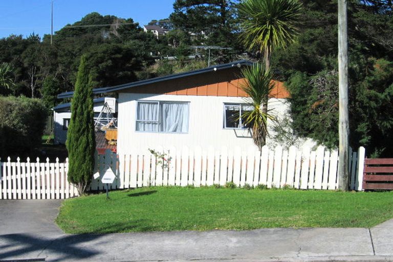 Photo of property in 45 Hammond Avenue, Hatfields Beach, Orewa, 0931