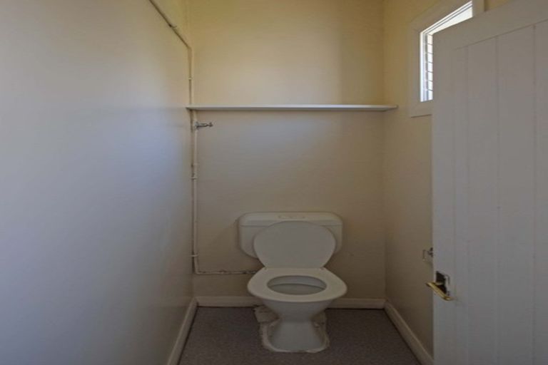 Photo of property in 4 Prince Street, Mount Victoria, Wellington, 6011