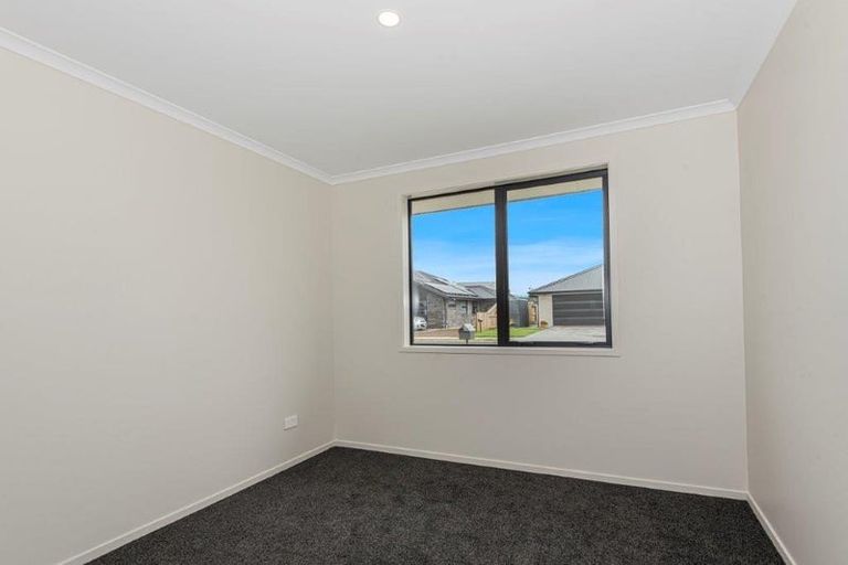 Photo of property in 12 Parera Crescent, Tikipunga, Whangarei, 0112