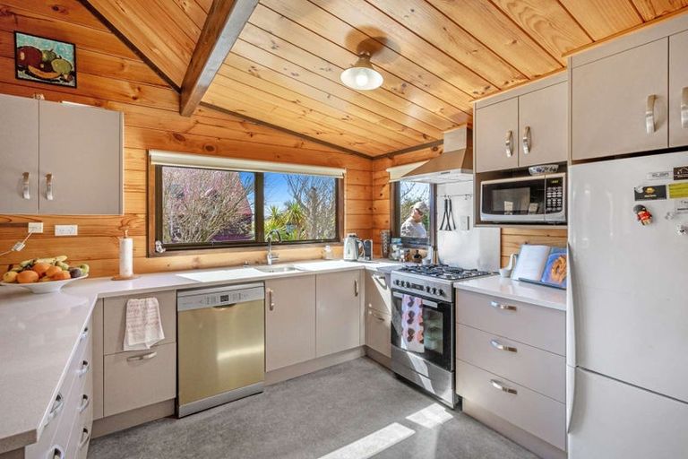 Photo of property in 33 Aotea Crescent, Gore, 9710