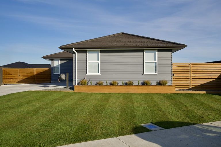 Photo of property in 27 George Street, Bulls, 4818