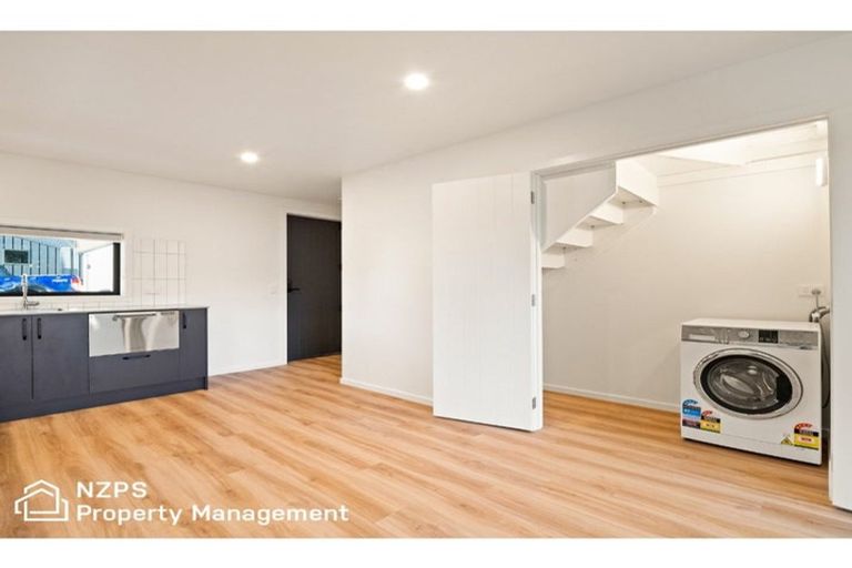 Photo of property in 8 Dallas Lane, Caversham, Dunedin, 9012