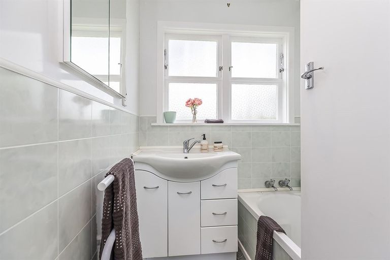 Photo of property in 64 Liardet Street, Vogeltown, Wellington, 6021