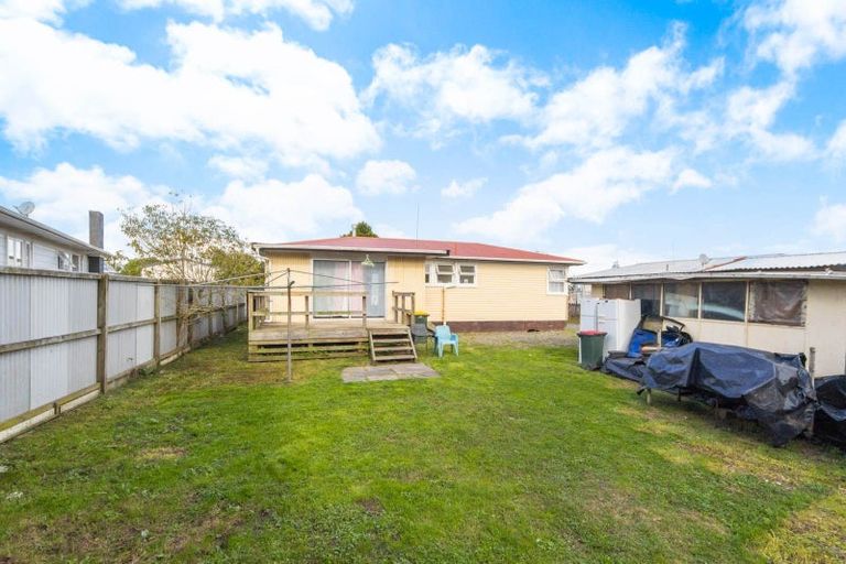 Photo of property in 27 President Avenue, Papakura, 2110