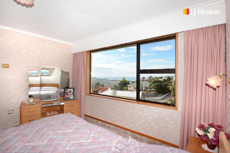 Photo of property in 32 Bangor Terrace, Kew, Dunedin, 9012