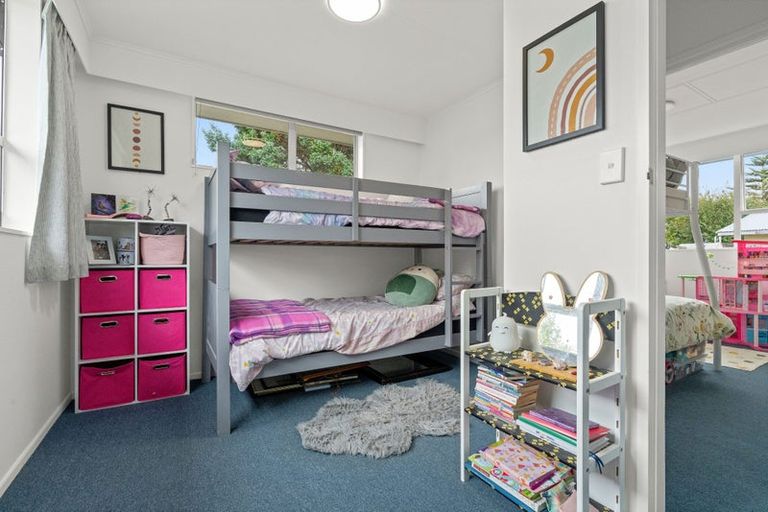 Photo of property in 39 Heather Street, Levin, 5510