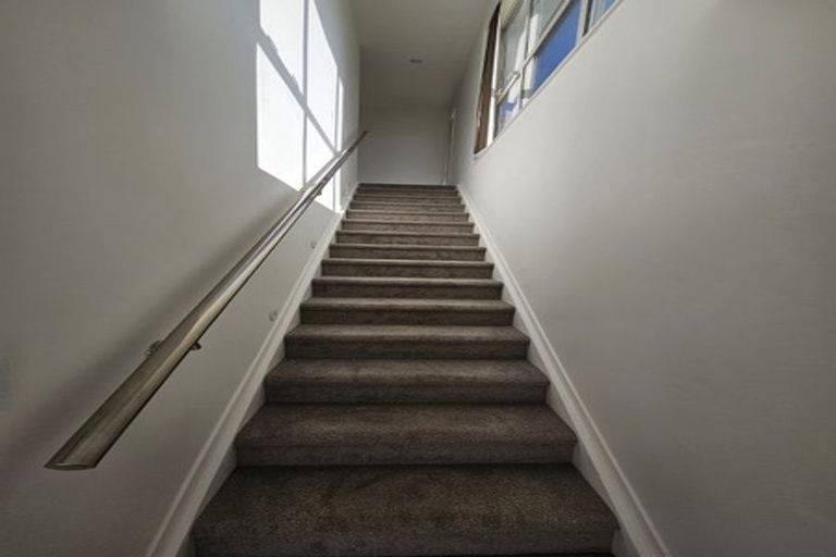 Photo of property in 5b Menen Place, Manurewa, Auckland, 2105