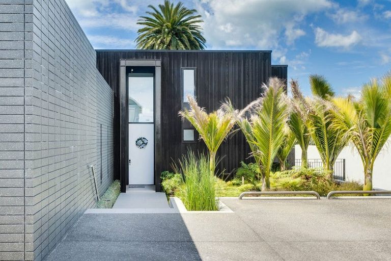 Photo of property in 36 Oceania Place, Mellons Bay, Auckland, 2014