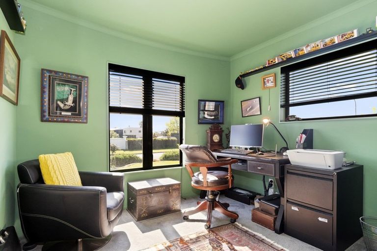 Photo of property in 5 Calypso Drive, Papamoa Beach, Papamoa, 3118