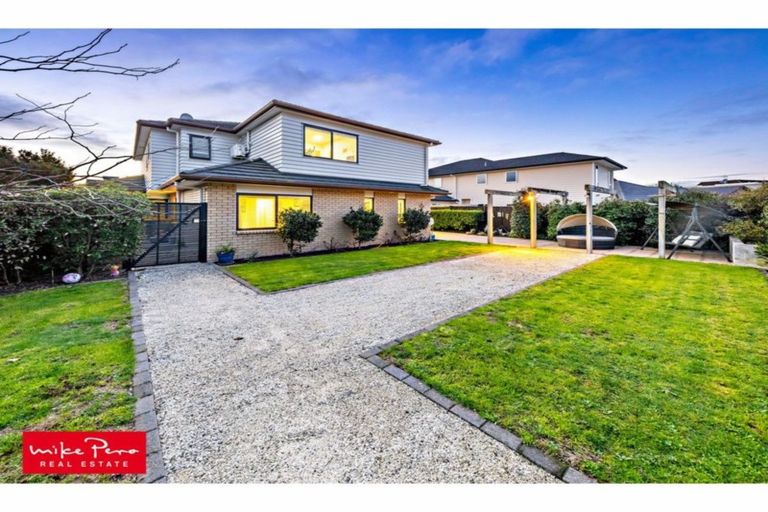 Photo of property in 14 Lake Drive, Karaka, Papakura, 2113