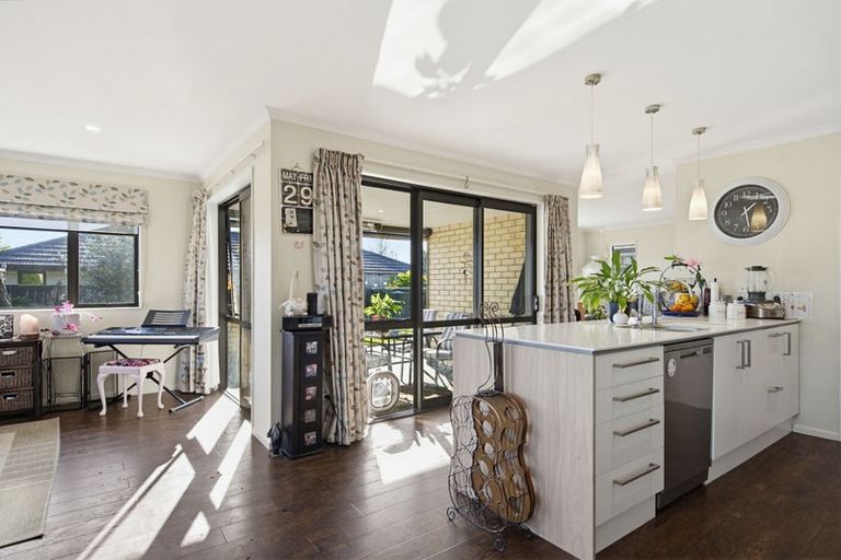 Photo of property in 10 Carmello Grove, Richmond, 7020