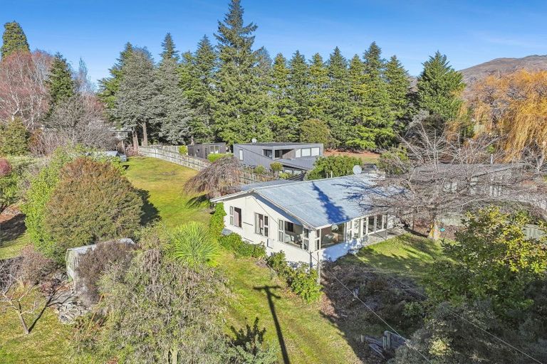 Photo of property in 21 Aubrey Road, Wanaka, 9305