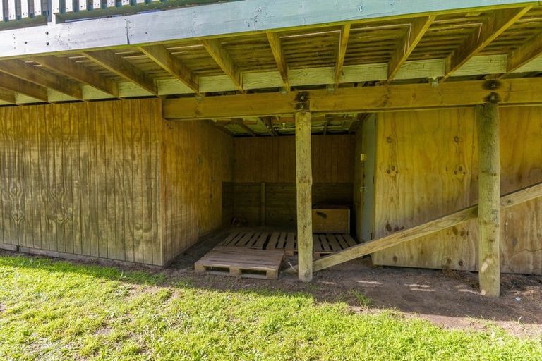 Photo of property in 95a Renown Road, Raumati South, Paraparaumu, 5032