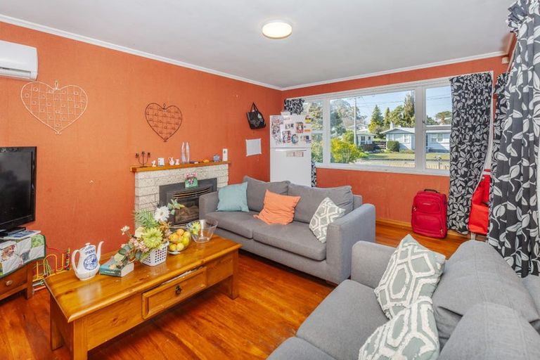 Photo of property in 24 Manapouri Place, Glenview, Hamilton, 3206