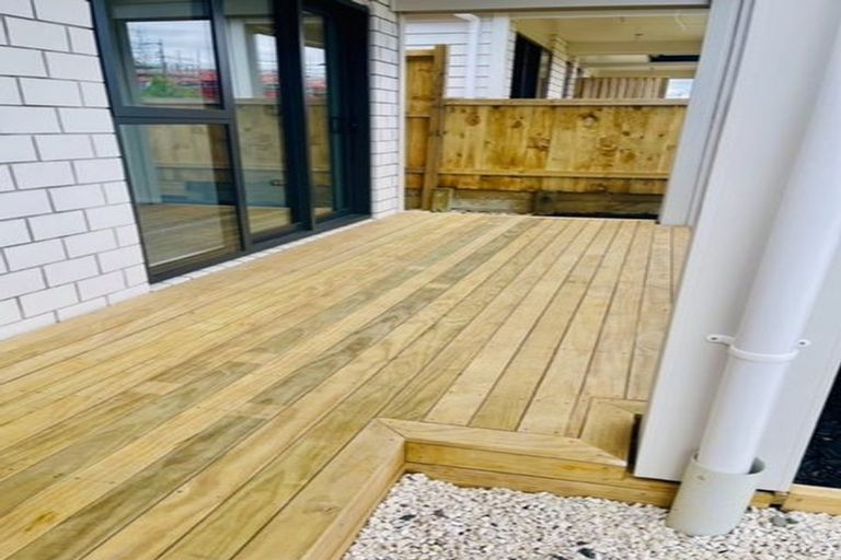 Photo of property in 22 Rorotu Avenue, Karaka, Papakura, 2113