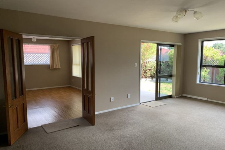 Photo of property in 2/107 Matipo Street, Riccarton, Christchurch, 8041