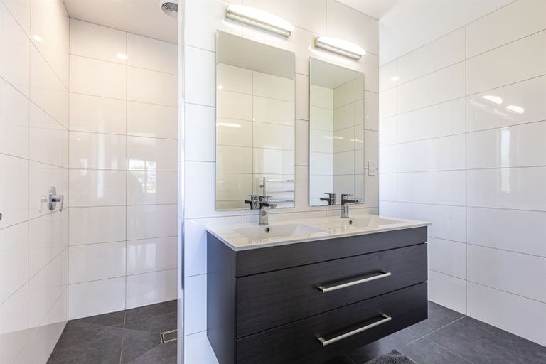 Photo of property in 7 Hartwell Drive, Kelvin Grove, Palmerston North, 4470