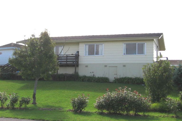 Photo of property in 21 Benchmark Drive, Massey, Auckland, 0614