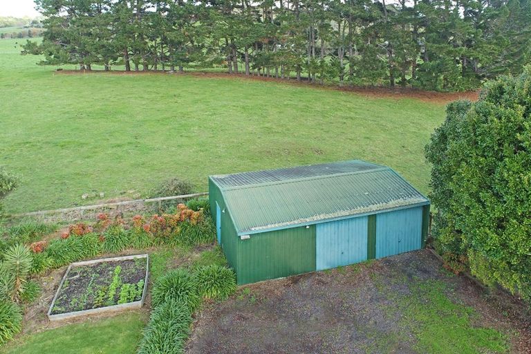 Photo of property in 915 Glenbrook Road, Glenbrook, Pukekohe, 2679