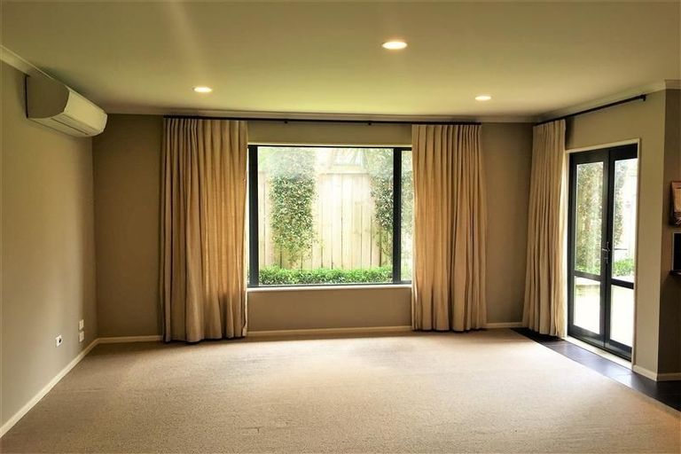 Photo of property in 77 Wayne Francis Drive, Flat Bush, Auckland, 2016