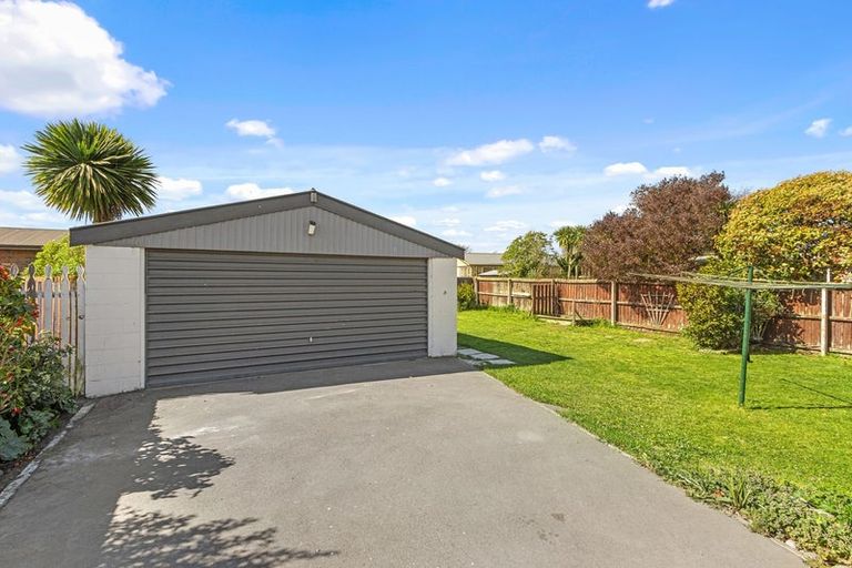 Photo of property in 26 Cottonwood Street, Parklands, Christchurch, 8083