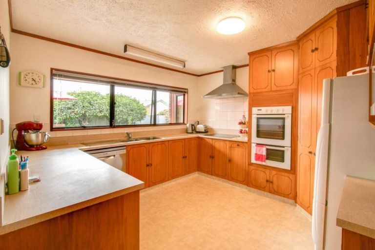 Photo of property in 39 Auckland Road, Greenmeadows, Napier, 4112