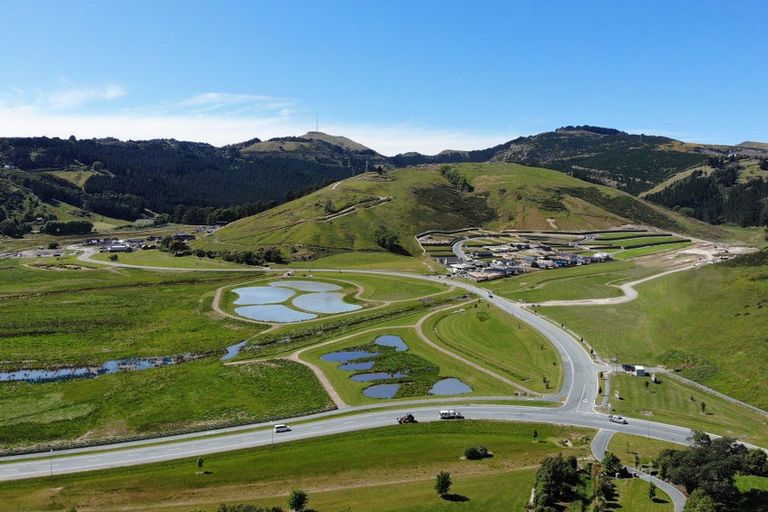 Photo of property in 19 Round Hill Rise, Cracroft, Christchurch, 8022