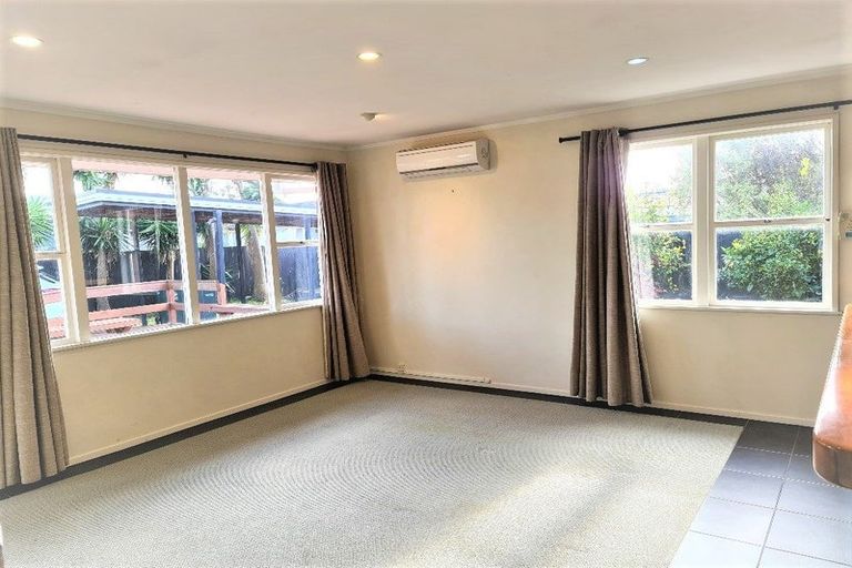 Photo of property in 42 Wyllie Road, Papatoetoe, Auckland, 2025