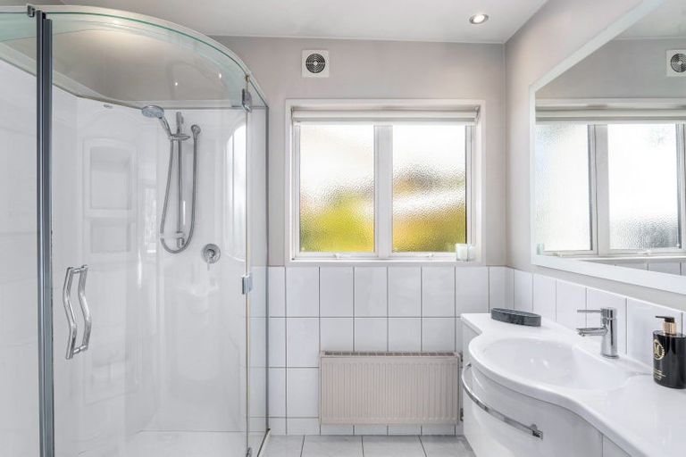 Photo of property in 56 Centennial Avenue, Arrowtown, 9302