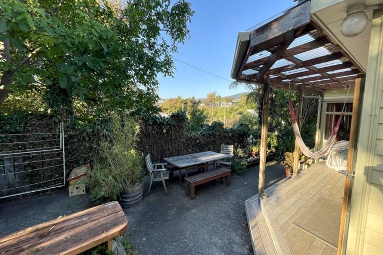 Photo of property in 73 Glen Road, Raumati South, Paraparaumu, 5032